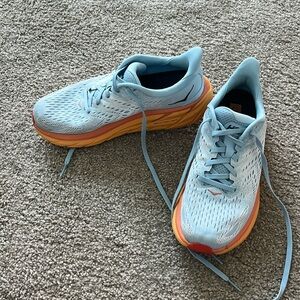 Hoka Clifton 8 size US 8 - used